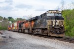 NS 8165 leads 279 west through Vicker